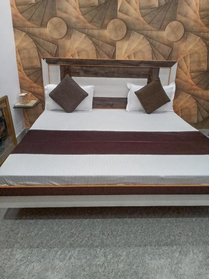 Branded Guest House Jalandhar Exterior photo