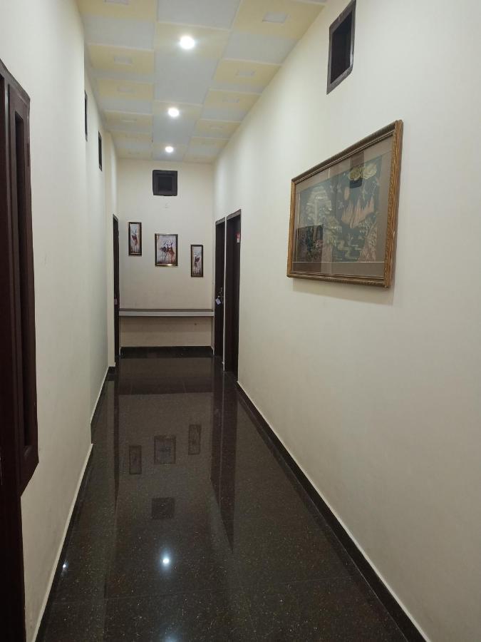 Branded Guest House Jalandhar Exterior photo